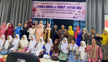 40 Nominator Lomba Menulis Surat untuk Ibu Berlinangan Air Mata