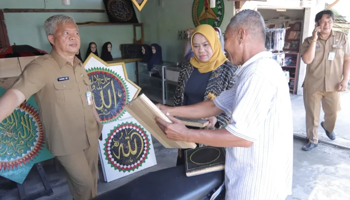 Kerajinan Rakyat Butuh Ajang Promosi