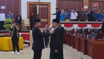 Firmandyah Dilantik Jadi Anggota DPRD Babel Gantikan Alm Nico Plamonia