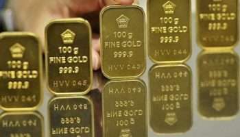 Harga Emas Batangan Antam Naik Rp5.000 per Gram Kamis Pagi
