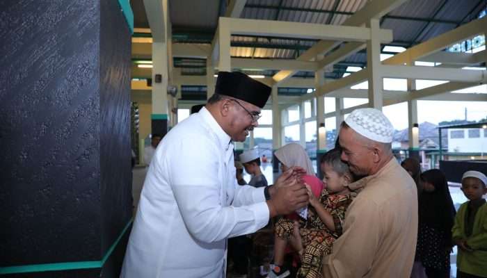 Penjabat Gubernur Babel Santuni Anak Yatim