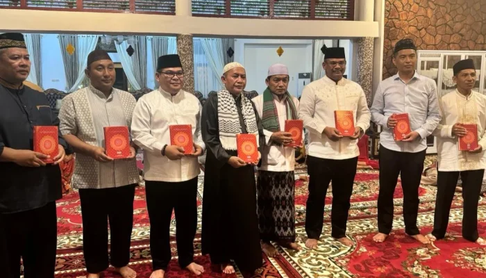 Badan Wakaf Al Qur’an Salurkan 5000 Al Qur’an untuk Babel