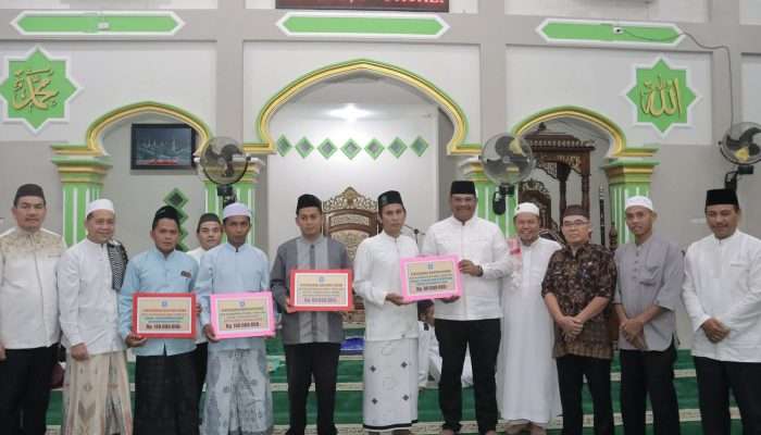 Safari Ramadhan Pemprov, Silaturahmi Sekaligus Serahkan Bantuan