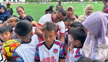 Mantan Pemain Timnas Indonesia Buka Akademi Sepakbola