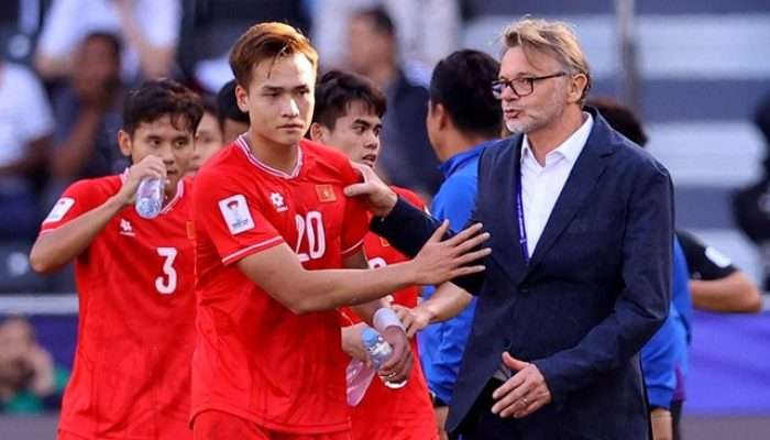 Pecat Troussier, Vietnam Bayar Kompensasi Rp28 Miliar
