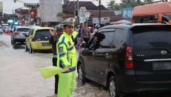 Jalur One Way Sumbar Berubah, Padang-Bukittinggi lewat Padang Panjang