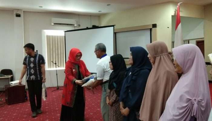 GOW Pangkalpinang Bagikan Beras untuk Kaum Dhuafa