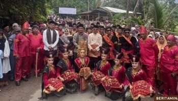 Bupati Safaruddin Hadiri Alek Nagari Koto Alam, Ughang Kampong Tarogak Basuo