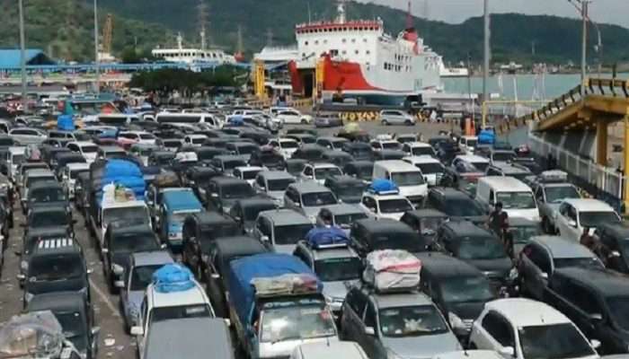 Tiket Pelabuhan Merek Habis, Masyarakat Tidak Bisa Mudik