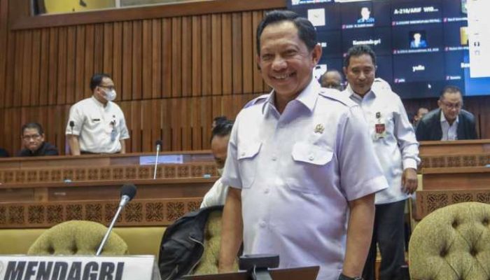 Mendagri Tegaskan Pilkada Serentak 2024 Digelar pada 27 November