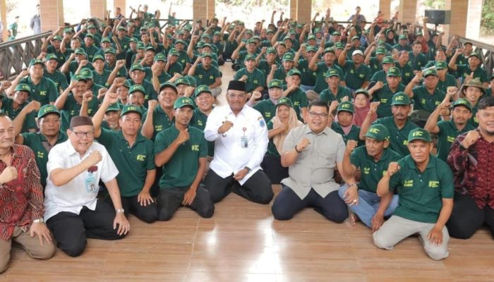 Penjabat Gubernur Resmikan Sekolah Lapang Pertanian Praktis