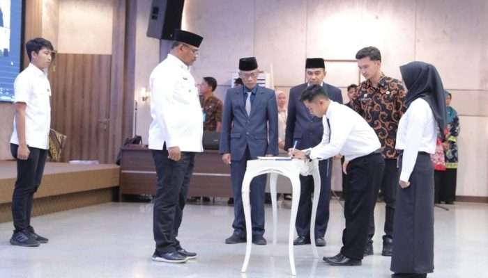 Penjabat Gubernur Melantik 379 PPPK Pemprov Babel