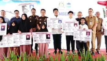 Kejari Bersama Pemkot Pangkalpinang Terbitkan 21 KIA Bagi Anak Yatim Piatu dan Dhuafa