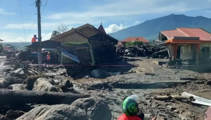 19 Meninggal dan 29 Korban Banjir Bandang di Tanah Datar Belum Ditemukan