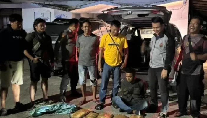 Polda Sumbar Gagalkan Pengiriman 16 Kg Ganja dari Panyabungan ke Bukittinggi