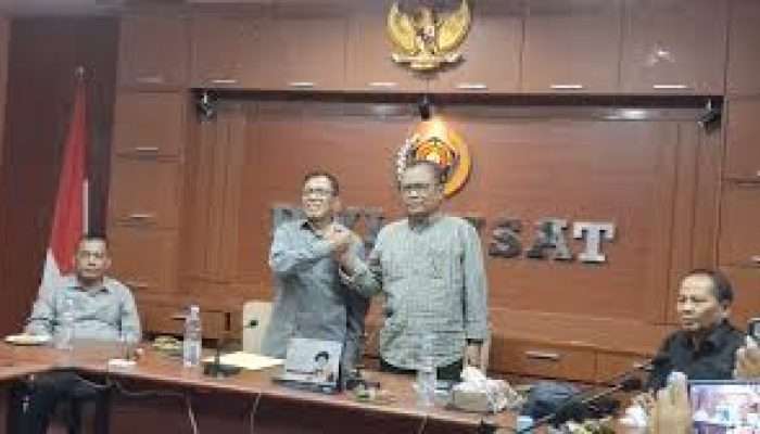 Dewan Kehormatan PWI Berhentikan Hendry Ch Bangun dari Keanggotaan