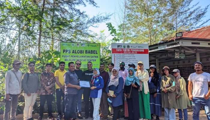 Mahasiswa Unmuh Babel ISC Datangi Pusat Rehabilitasi Satwa PT Timah dan Yayasan Alobi