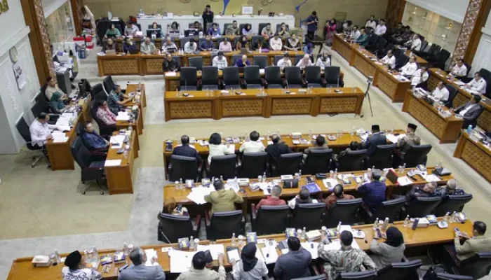 MKMK Sebut DPR-Pemerintah Membangkang Putusan MK Soal Pilkada 2024