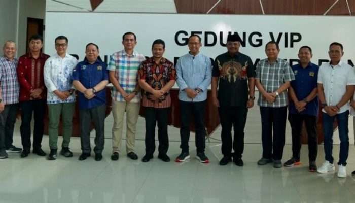 Penjabat Gubernur Sugito Antar Safrizal ZA Emban Tugas Baru