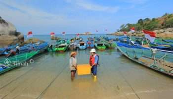 PT Timah Mendukung Perekonomian Nelayan Lewat Program CSR
