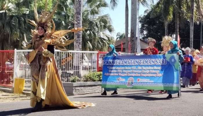 Rumah Residen Dipadati Kader PKK