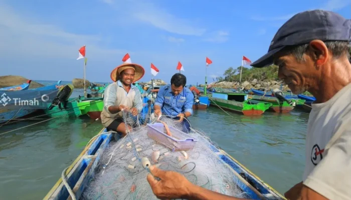 PT Timah Bantu Kelompok Nelayan di Lingkar Tambang