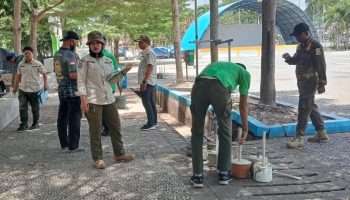 Satpol PP Pangkalpinang Tertibkan Gerobak Dagangan di Kawasan Taman Merdeka