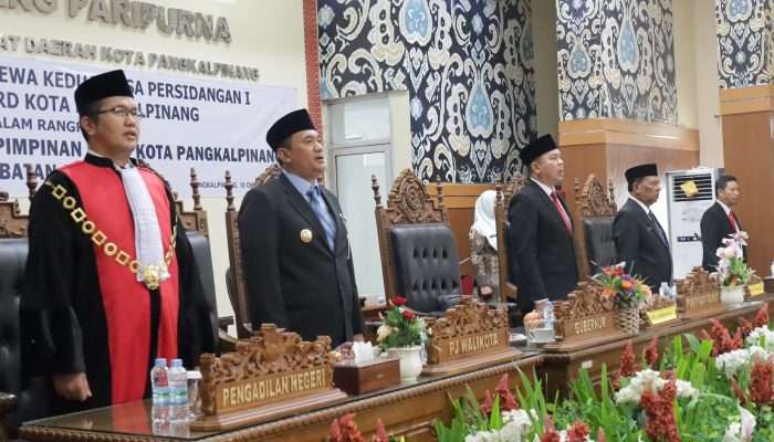 Penjabat Wako Budi Utama Sampaikan Ranperda APBD 2025