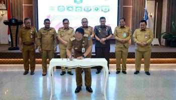 Optimalkan PAD, Penjabat Gubernur Tandatangani Komitmen Bersama Penjabat Bupati dan Walikota