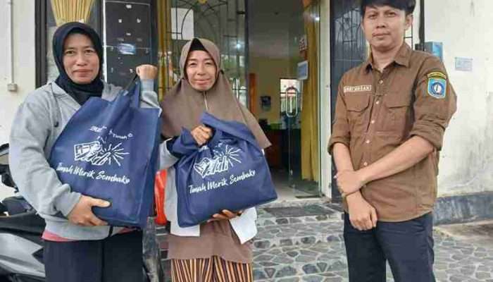 PT Timah Kembali Salurkan Bantuan Paket Sembako Bagi Warga Bangka Barat