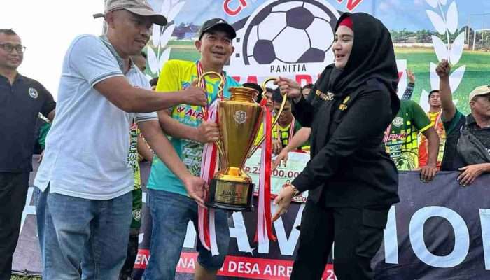 Bahem FC dari Desa Nyelanding Juarai Riza-Debby CUP Open Turnamen 2024 Desa Airbara