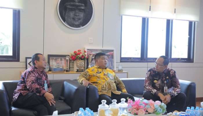Penjabat Gubernur Sugito Minta Bakuda Tingkatkan Pendapatan Keuangan Daerah Babel