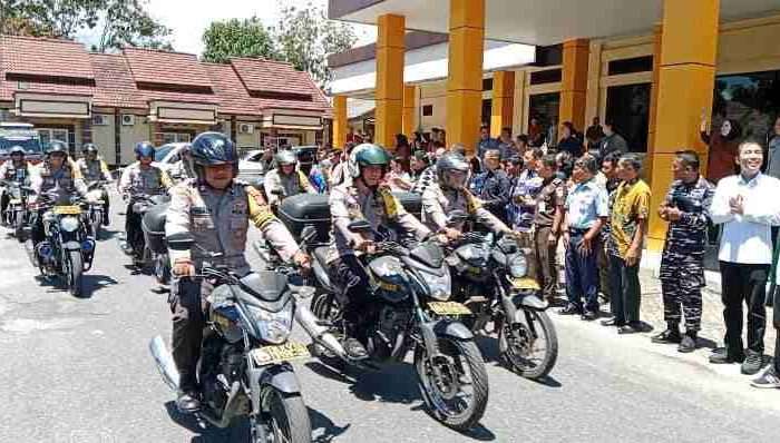 Polda Babel Serahkan Bantuan 1200 Paket Bahan Pokok