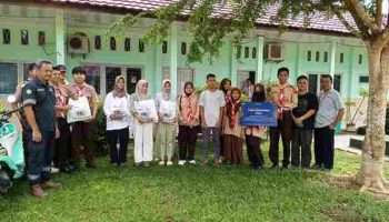 PT Timah Salurkan Bantuan Paket Sembako untuk Anak Yatim dan Piatu