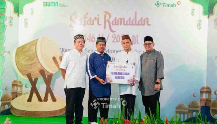PT Timah Serahkan Bantuan ke Masjid Al Hidayah Perumnas Bangka Barat