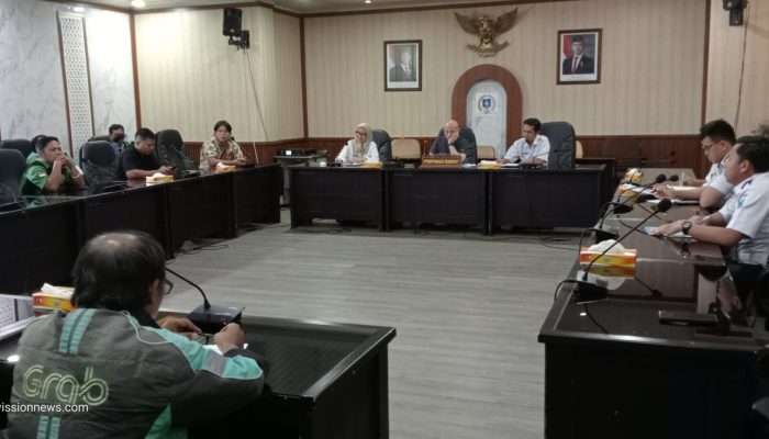 Pengendara Ojek Online Babel Datangi DPRD, Keluhkan Tarif
