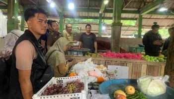 Jelang Idulfitri, Harga Bahan Pokok di Pasar Mentok Masih Stabil