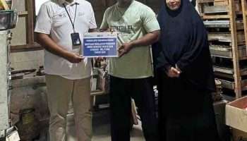 Dukung UMKM, PT Timah Serahkan Alat Produksi untuk Genious Snack and Cookies di Belitung