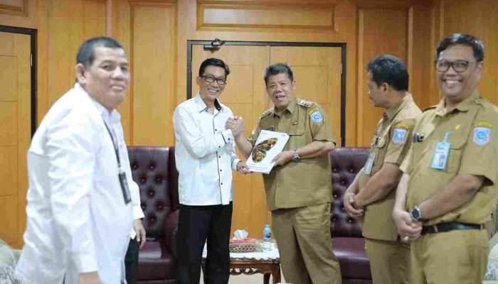 Gubernur Hidayat Arsani Terima Laporan Eksekutif Daerah dari BPKP