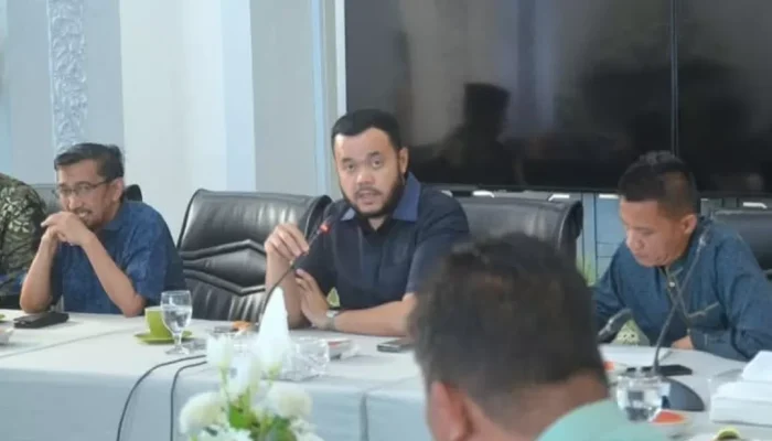 Pemko Padang dan Unand Jajaki Kerjasama Pengelolaan Sampah Organik Jadi Pupuk