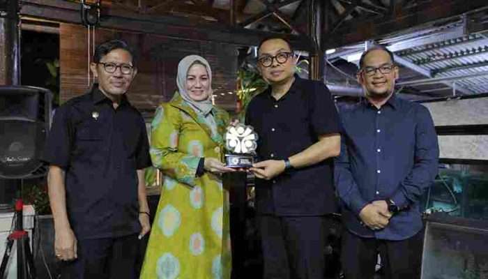 Wagub Hellyana Jamu Pejabat Kementerian