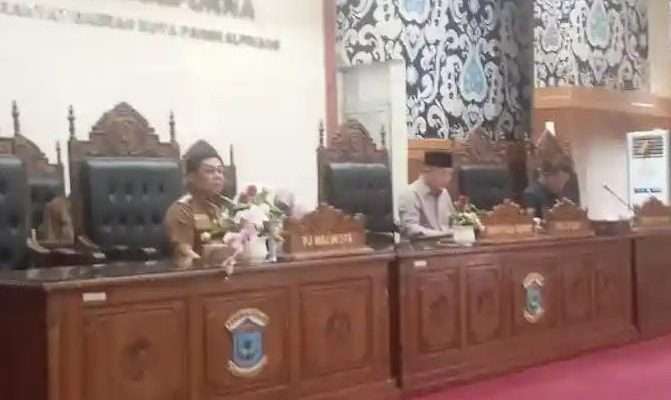 DPRD Pangkalpinang Gelar Paripurna Bahas Tiga Raperda