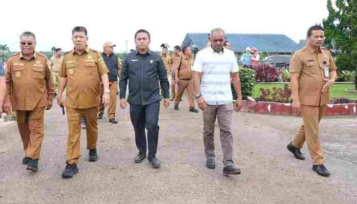 Gubernur Hidayat Arsani Tinjau Produksi Minyak Sawit di Belitung Timur