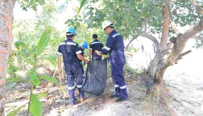 PT Timah Gelar Aksi Bersih Pantai Peringati Hari Lingkungan Hidup Sedunia