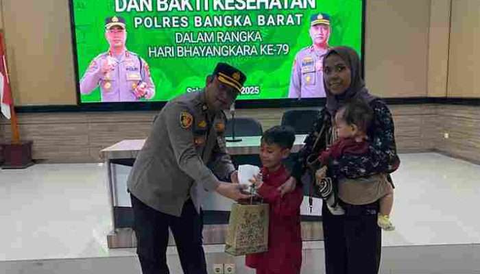 Polres Bangka Barat Gelar Khitanan Massal dan Bakti Kesehatan