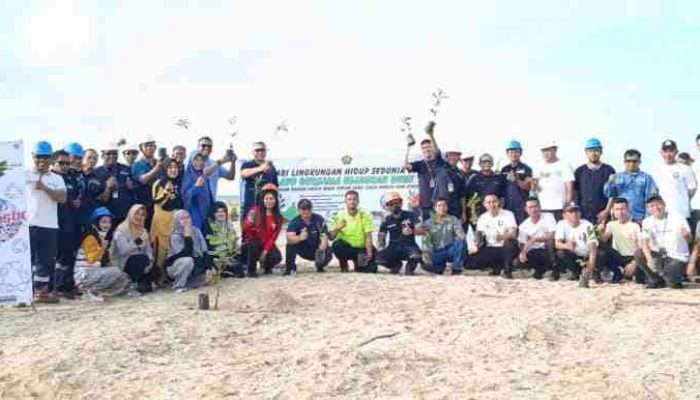 PT Timah Kumpulkan Sampah dan Tanam Pohon Peringati Hari Lingkungan Hidup