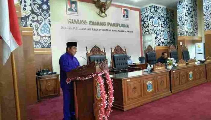 Penjabat Walikota Pangkalpinang Hadiri Rapat Paripurna DPRD, Bahas Tiga Raperda Strategis