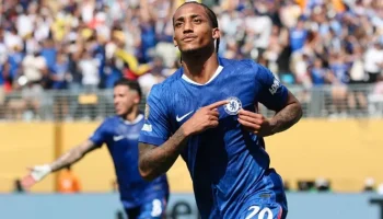 Chelsea Bantai West Ham 5-1, Pedro Menggila