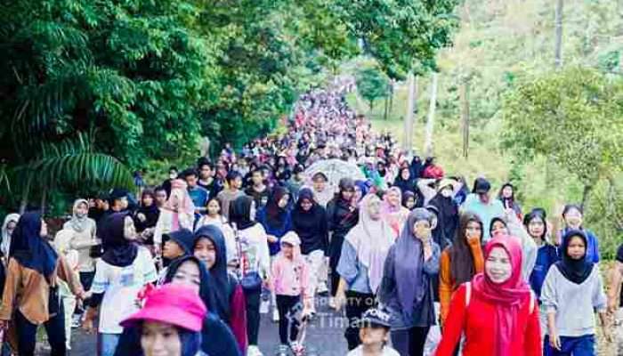 Ribuan Warga Tumpah Ruah di Jalan Sehat “Untuk Merah Putih” Bersama PT Timah di Bangka Barat