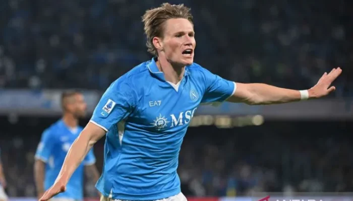 Napoli Buka Musim dengan Kalahkan Sassuolo 2-0